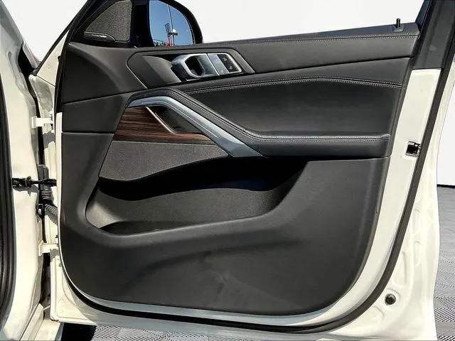 BMW X6 photo 29