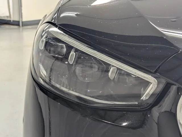 Mercedes-Benz S-Class photo 28