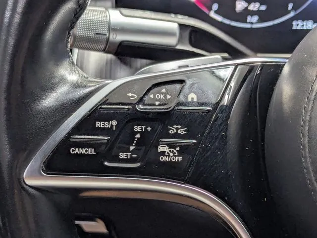 Mercedes-Benz S-Class photo 20