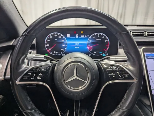 Mercedes-Benz S-Class photo 22