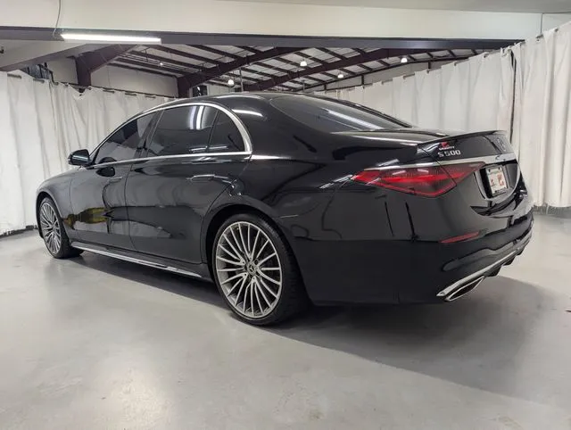 Mercedes-Benz S-Class photo 4