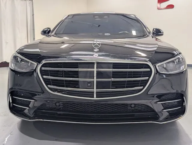 Mercedes-Benz S-Class photo 26
