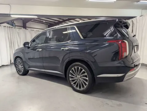 More photos of 2023 Hyundai Palisade Calligraphy at Gravity Autos Marietta, GA