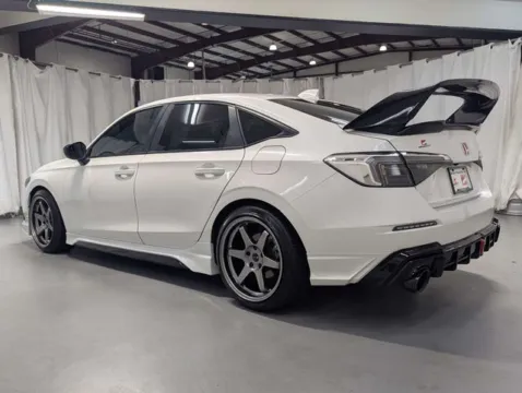 More photos of 2024 Honda Civic Si at Gravity Autos Marietta, GA