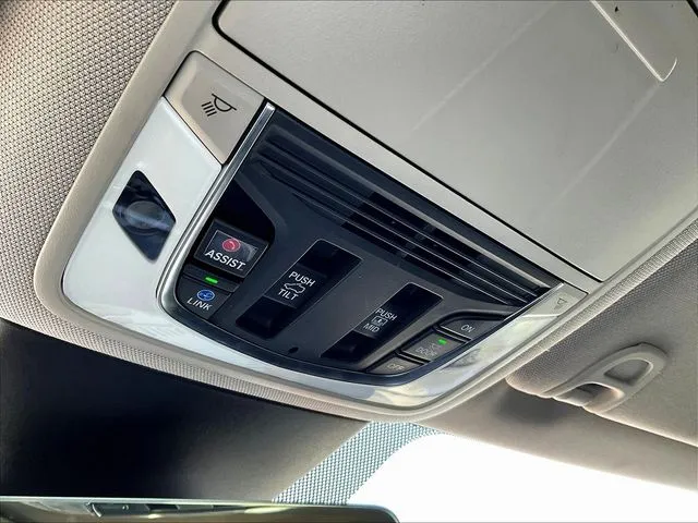 Acura MDX photo 17