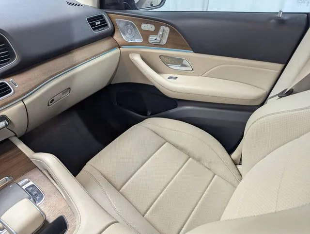 Mercedes-Benz GLE photo 8