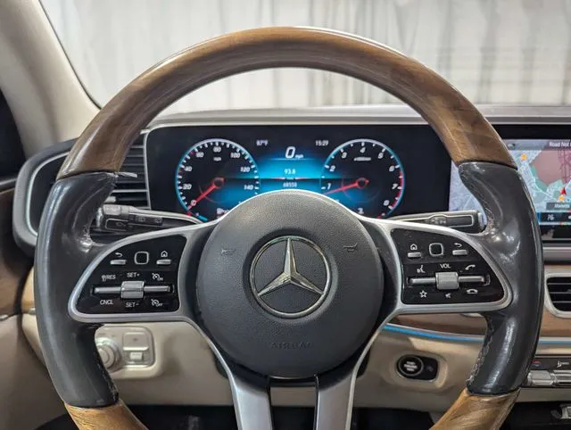 Mercedes-Benz GLE photo 23