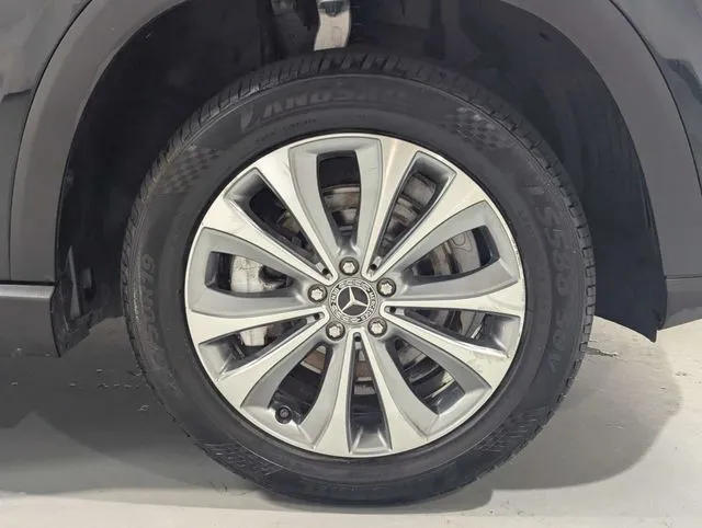 Mercedes-Benz GLE photo 32