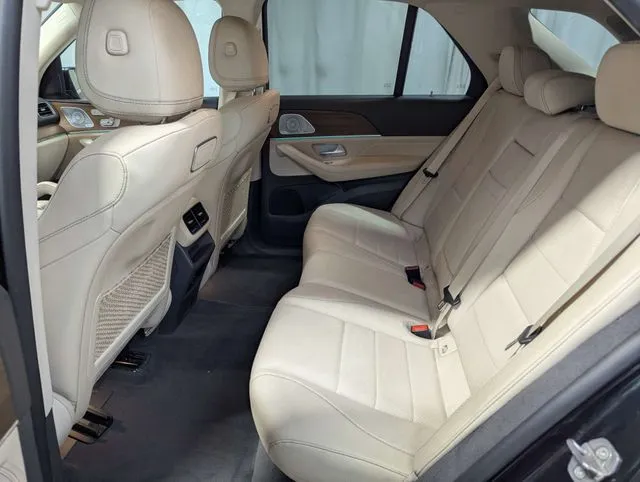 Mercedes-Benz GLE photo 9