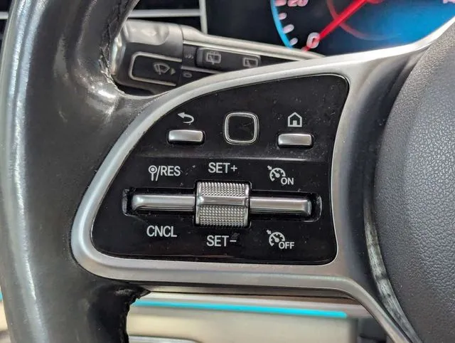 Mercedes-Benz GLE photo 21