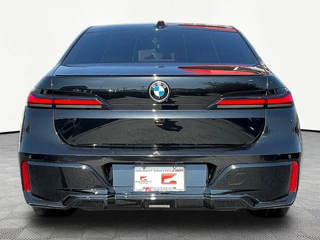 BMW 7 Series photo 6