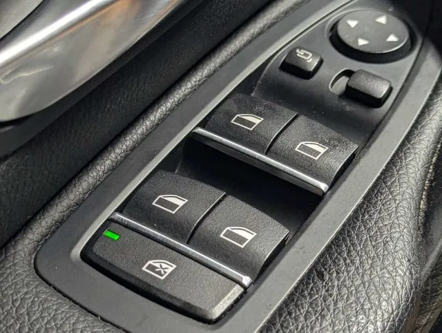 BMW 4 Series photo 18