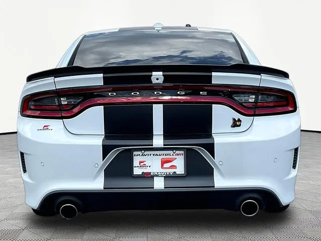 Dodge Charger photo 6