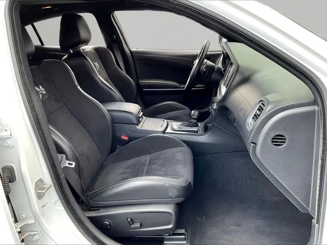Dodge Charger photo 31