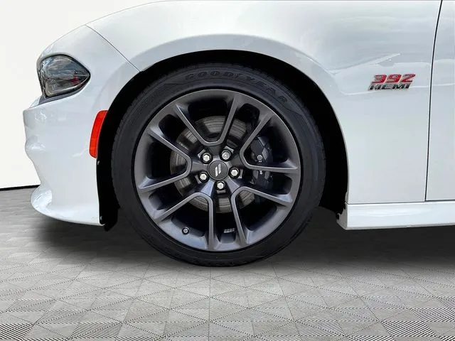 Dodge Charger photo 36
