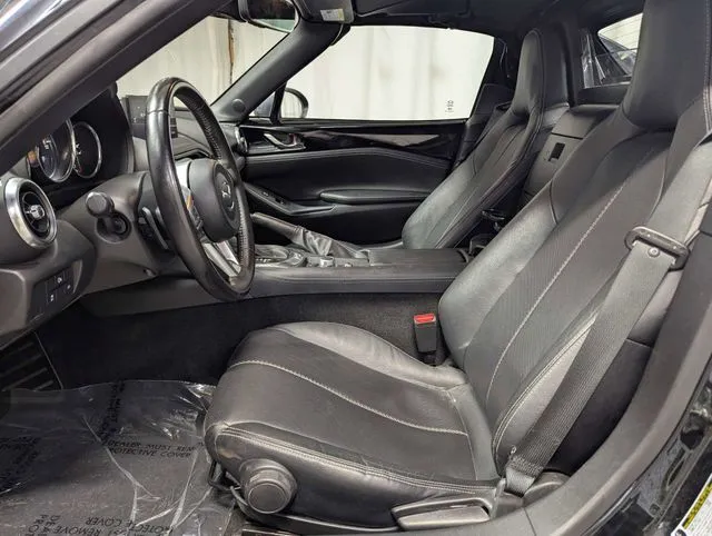 Mazda MX-5 Miata RF photo 11