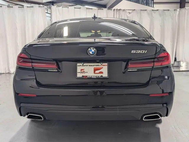 BMW 5 Series photo 27