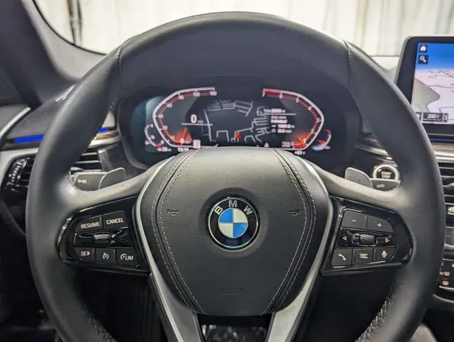 BMW 5 Series photo 22