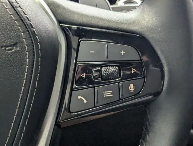 BMW 5 Series photo 21