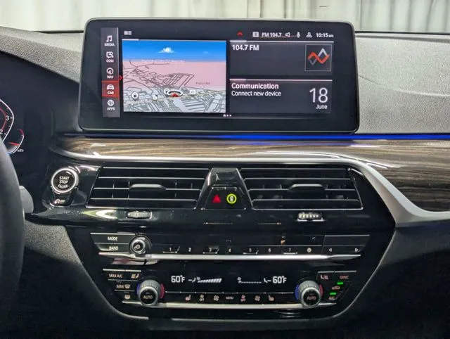 BMW 5 Series photo 12