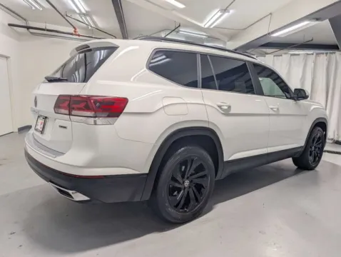 Another view of 2022 Volkswagen Atlas 2.0T SE w/Technology for sale in Marietta, GA at Gravity Autos Marietta