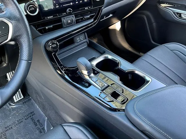 Lexus NX photo 20