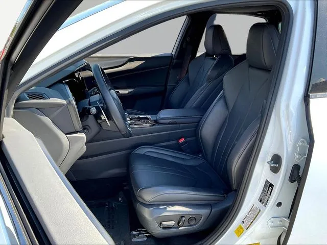Lexus NX photo 23