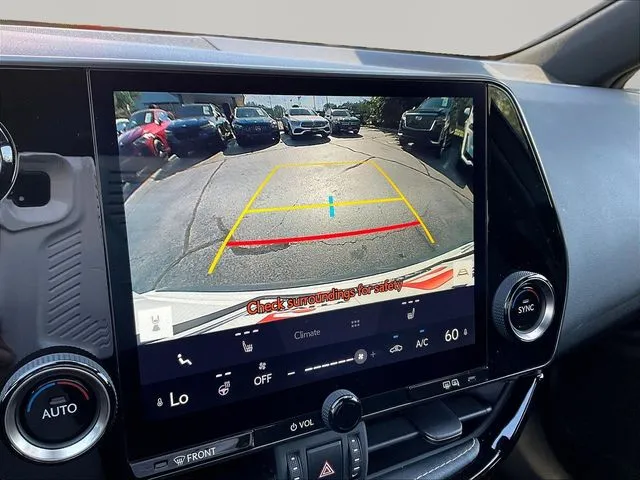 Lexus NX photo 16