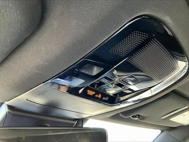 Lexus NX photo 17