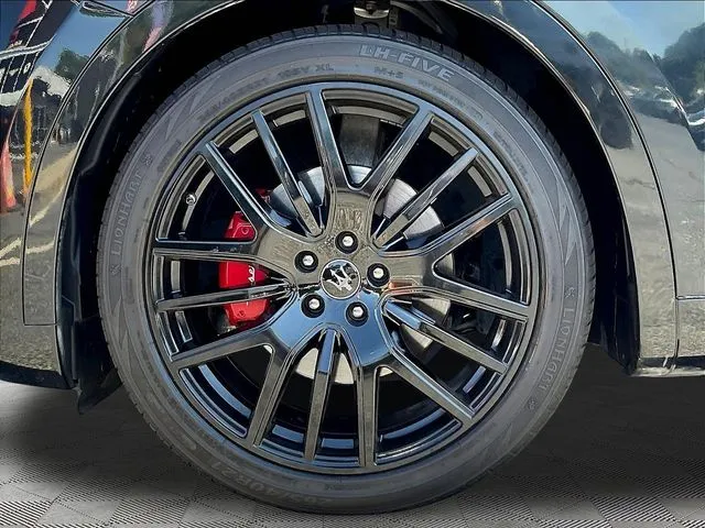 Maserati Levante photo 36