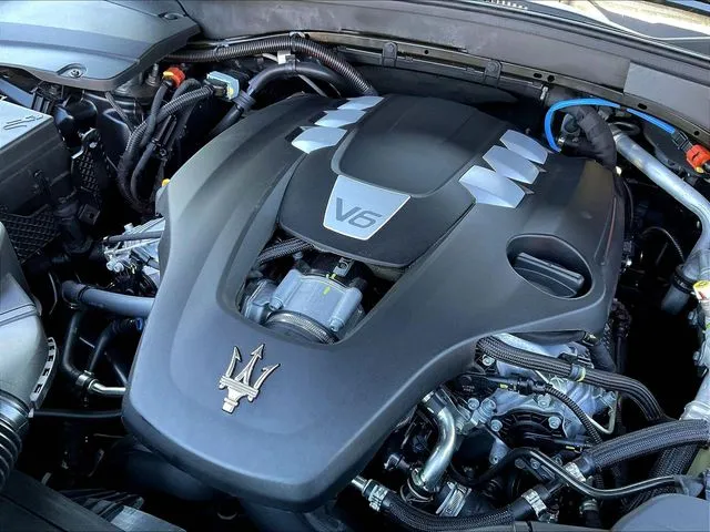 Maserati Levante photo 33