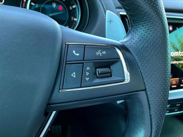 Maserati Levante photo 14
