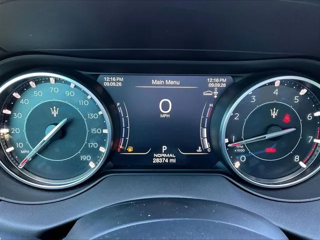 Maserati Levante photo 15