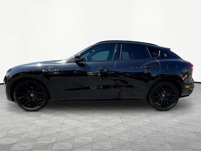 Maserati Levante photo 4