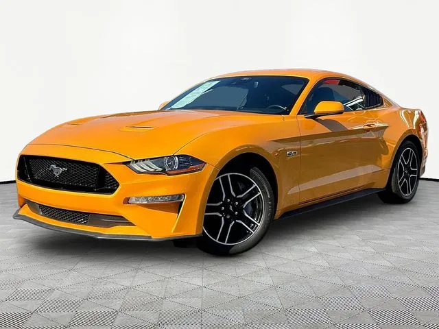 Ford Mustang photo 3