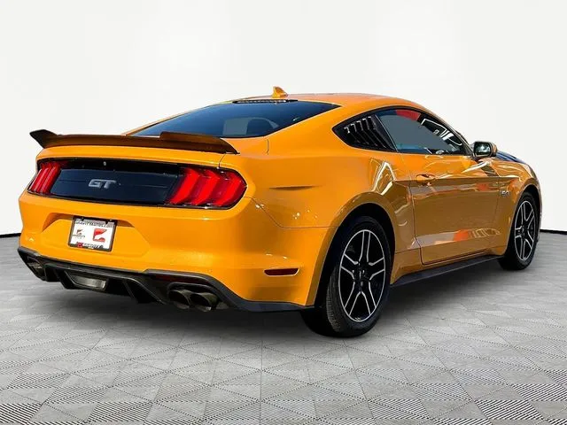 Ford Mustang photo 7