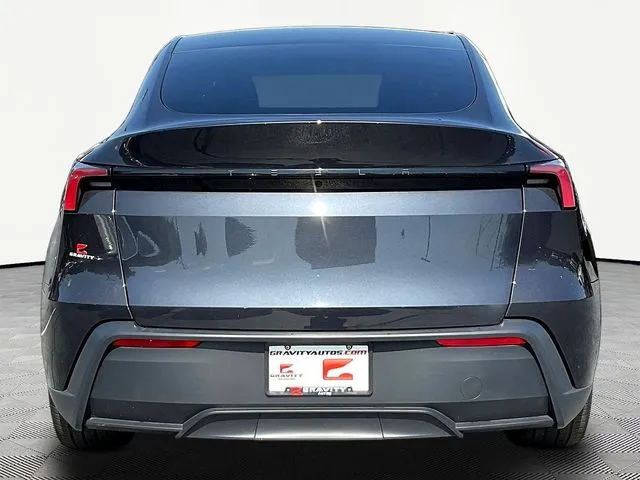 Tesla Model Y photo 6
