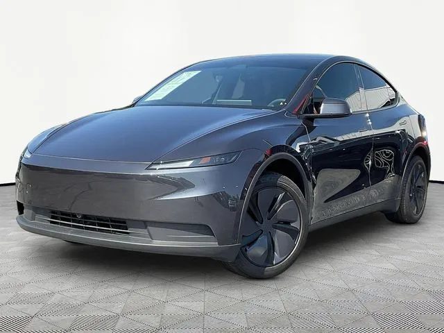 Tesla Model Y photo 3