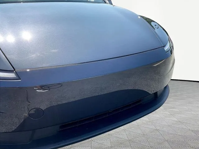 Tesla Model Y photo 32