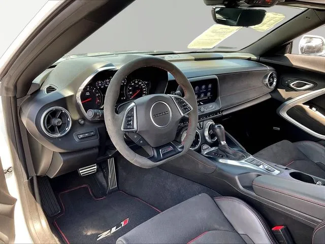 2021 Chevrolet Camaro ZL1 - Photo 16