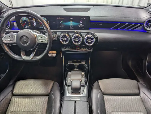 Mercedes-Benz AMG A 35 photo 6