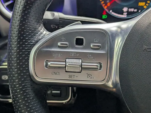 Mercedes-Benz AMG A 35 photo 19