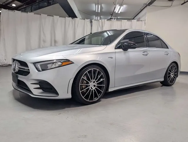 Mercedes-Benz AMG A 35 photo 5