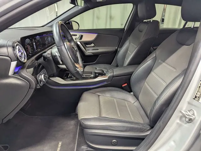 Mercedes-Benz AMG A 35 photo 10