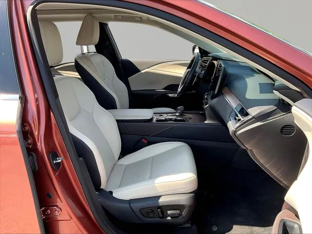 Lexus RX photo 31