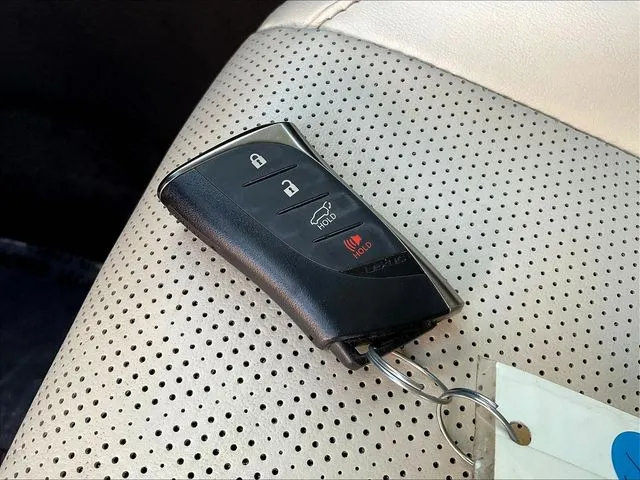 Lexus RX photo 37