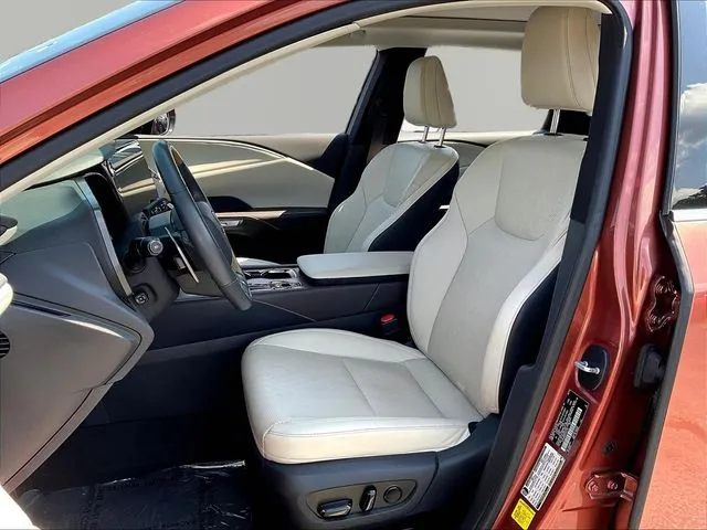 Lexus RX photo 23