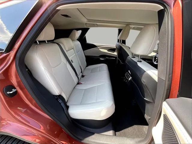 Lexus RX photo 27