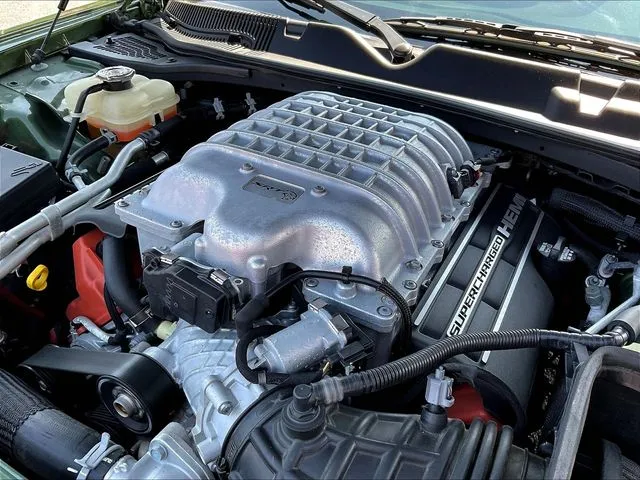 Dodge Challenger photo 30