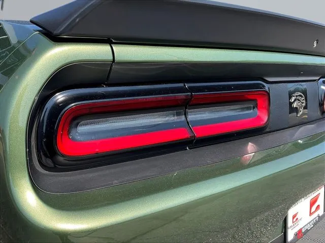 Dodge Challenger photo 23